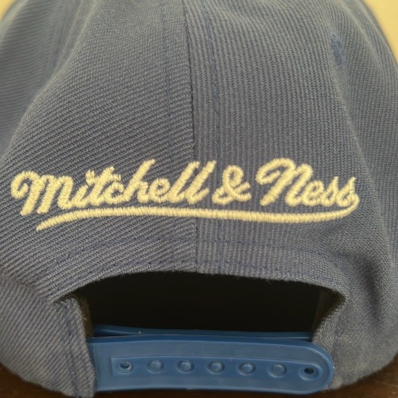 Toronto Maple Leafs Mitchell & Ness Snapback - Picture 2 of 5